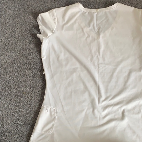 2/$35 Gap Workout Tops - Picture 4 of 7